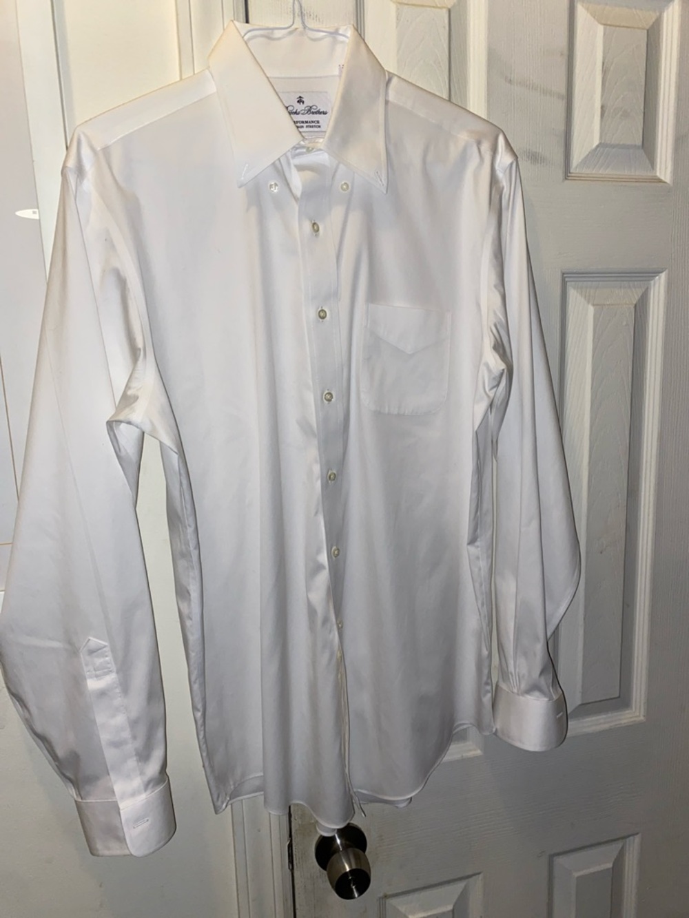 Brooks Brothers White Long Sleeve Dress Shirt Point Collar performance no iron